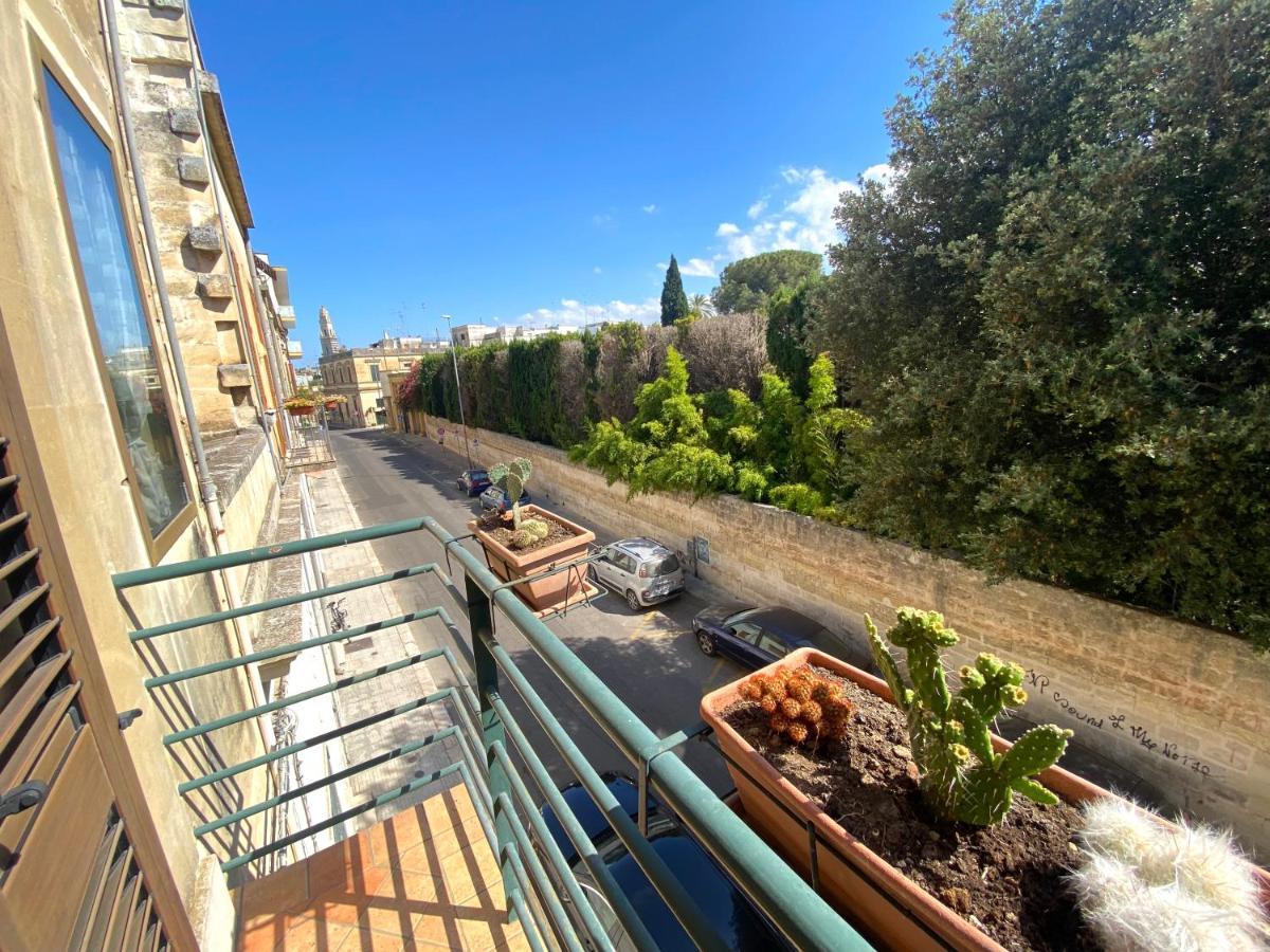 Casa Chiara, Roof Terrace, 100m To The Historical Center Apartment Lecce