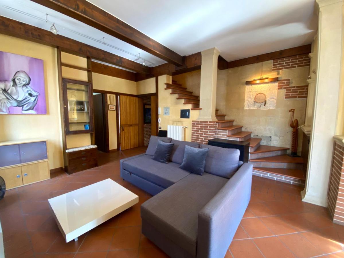 Apartment Casa Chiara, Roof Terrace, 100m To The Historical Center Lecce
