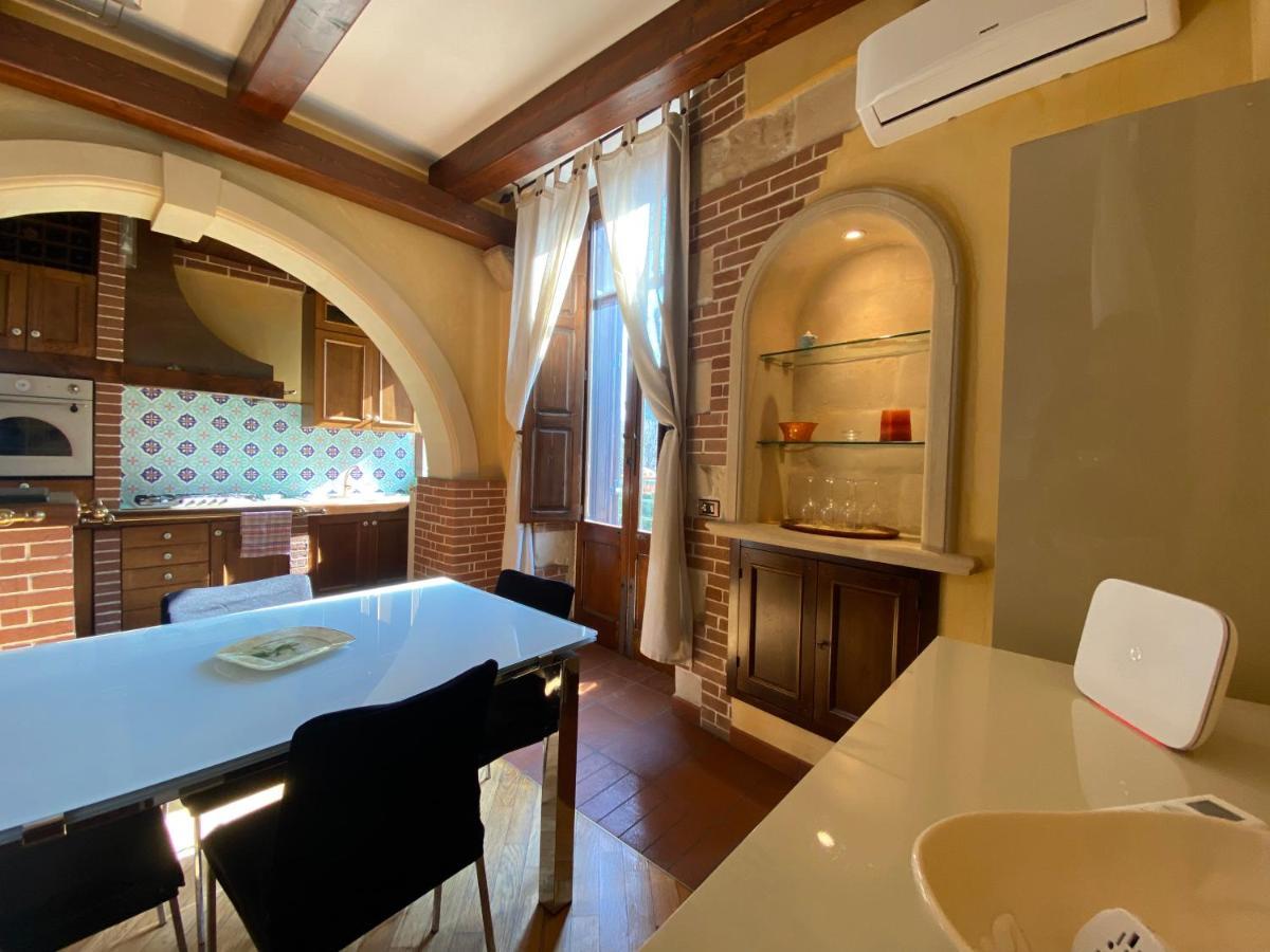 Apartment Casa Chiara, Roof Terrace, 100m To The Historical Center