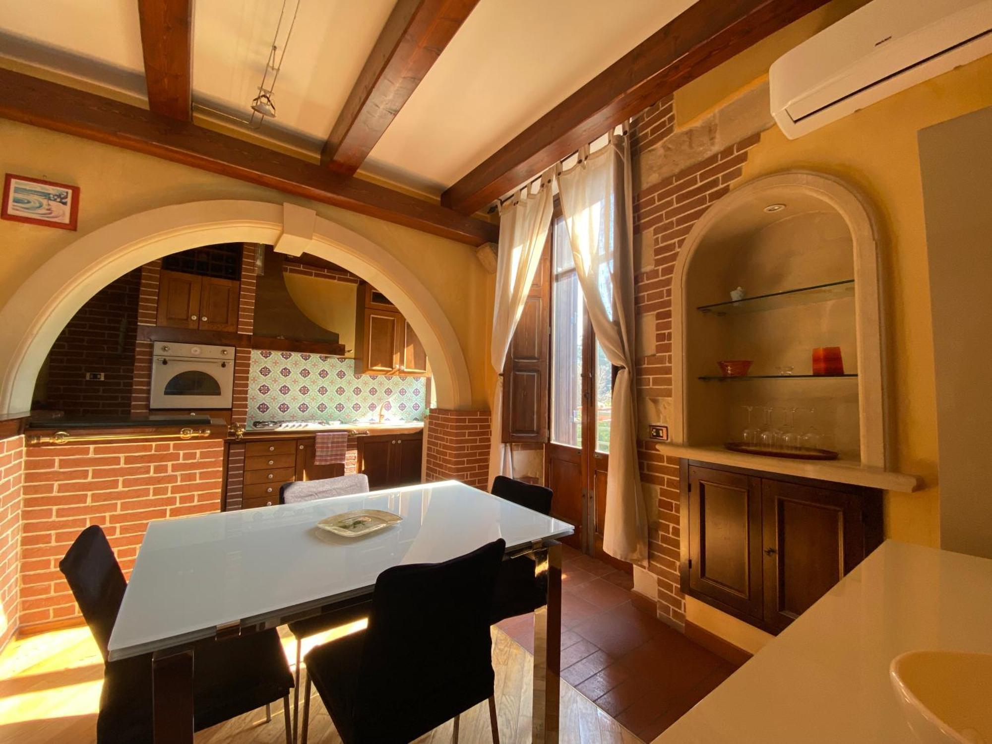 Casa Chiara, Roof Terrace, 100m To The Historical Center Apartment Lecce